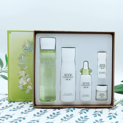 Herborist/佰草集新玉润系列有哪些产品？